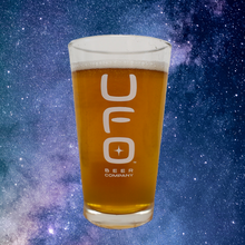 Load image into Gallery viewer, UFO Shaker Pint